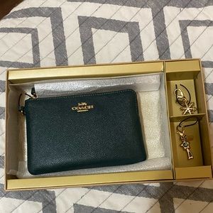 coach forest green wristlet